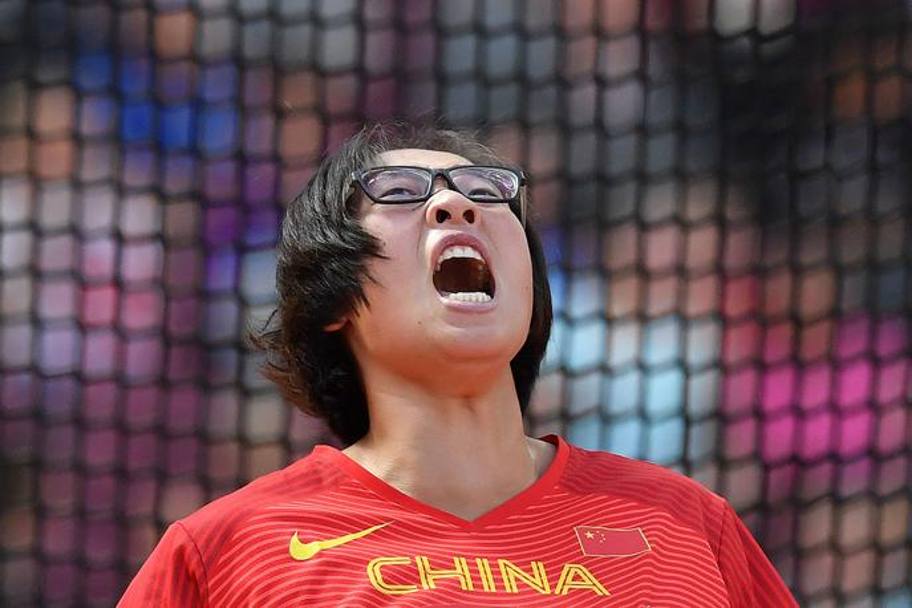 Mondiali di atletica a Londra: l&#39;urlo della cinese Feng Bin durante il concorso di lanio del disco (Afp)